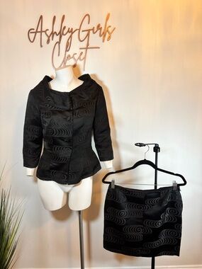 Vintage Black Swirl Jacquard Two-Piece Skirt Suit